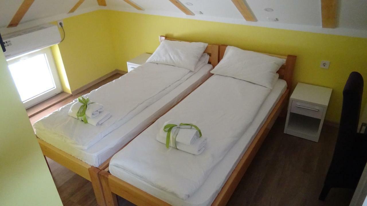 Apartmani Bojeresku Negotin Esterno foto